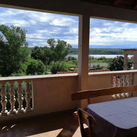 Apartman Rosanda *