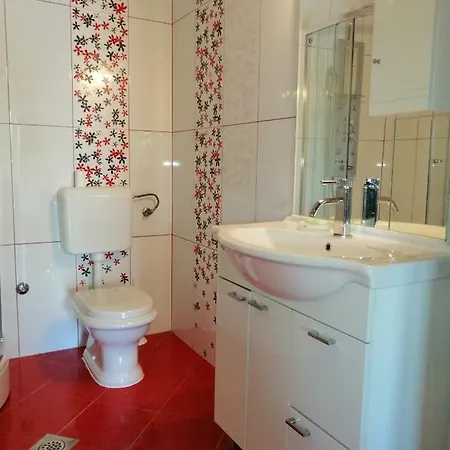 아파트 Apartman Rosanda *